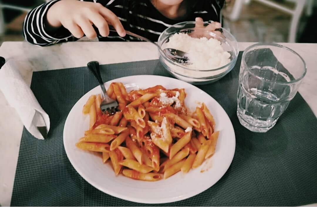 Pasta al sugo child size portion