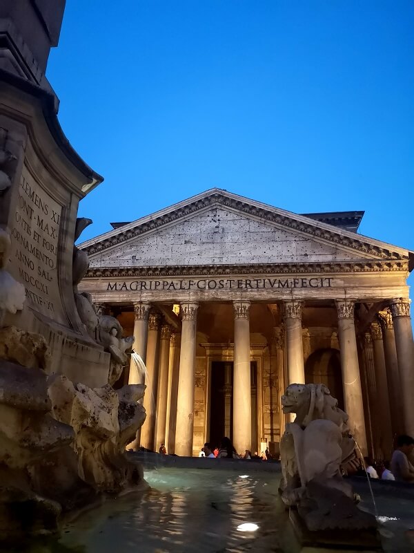Outside of the Pantheon at night