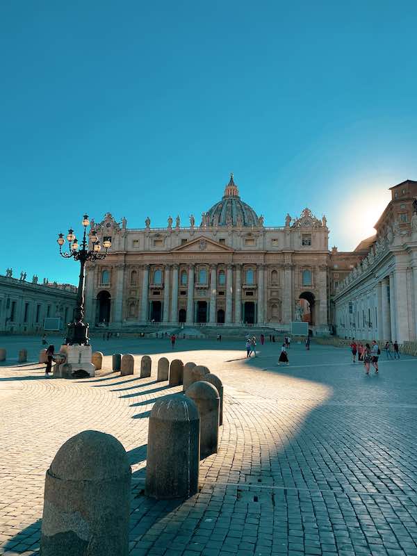 Saint Peter Basilica facade