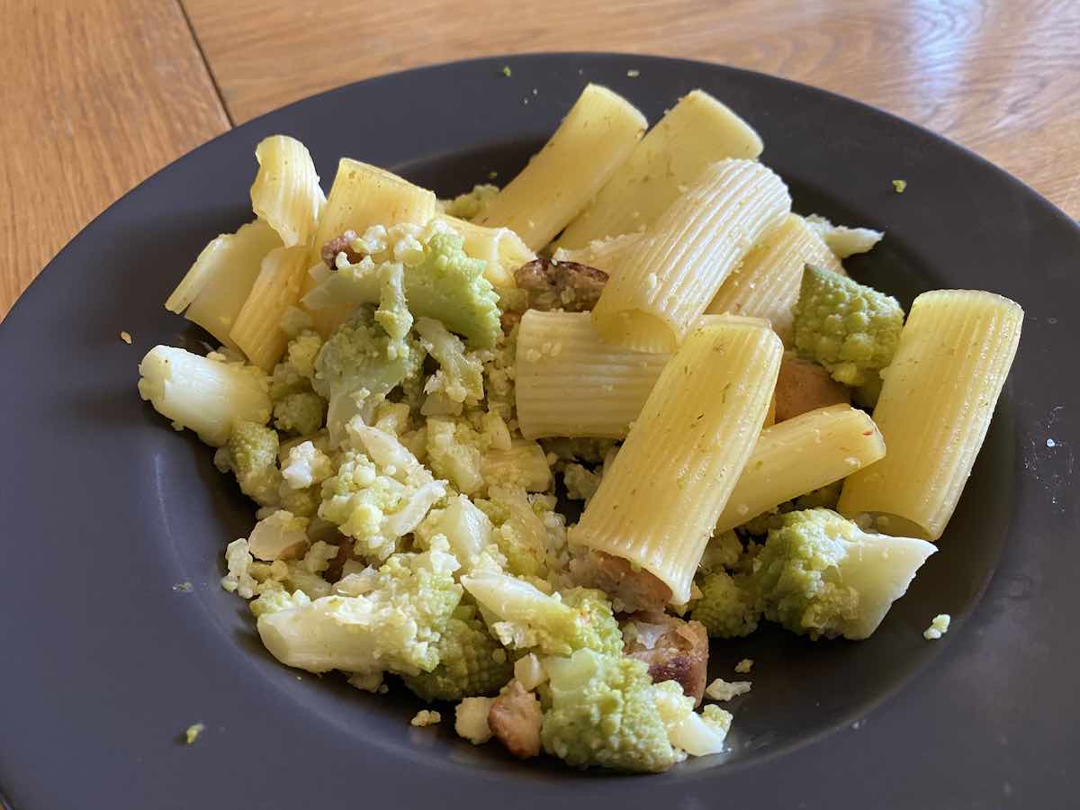 Delicious Romanesco pasta recipe: how to make it + serving suggestions -  Mama Loves Rome